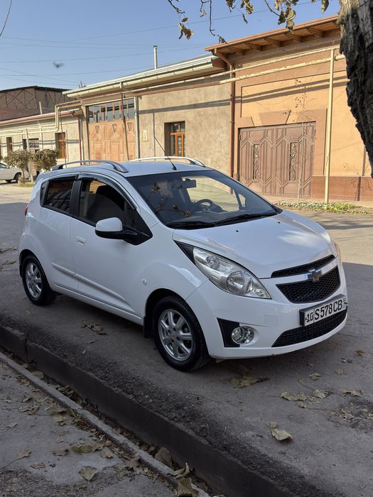 Spark Avtomat sotiladi