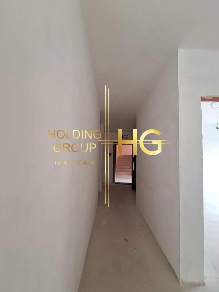 Продава се Четиристаен апартамент в Варна, Бриз - 166 кв.м за 2049 €/кв.м - Снимка #4