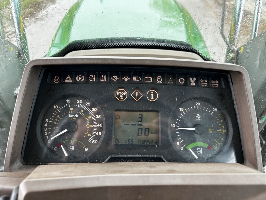 Tractor John Deere 6120 cu incarcator frontal