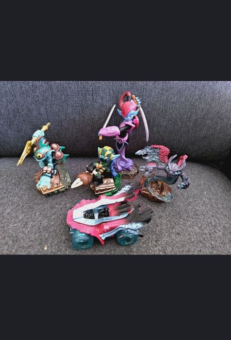 Продавам фигурки Skylanders!
