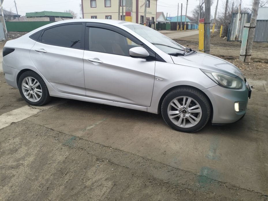Hyundai solaris 2014 года