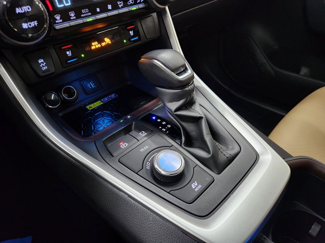 Toyota RAV4 2.5 Hybrid 4WD LTD 2025