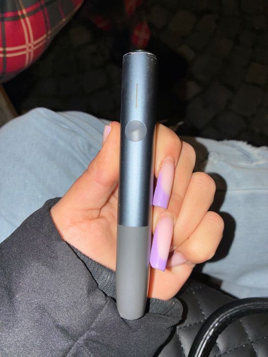 iqos iluma, nou albastru
