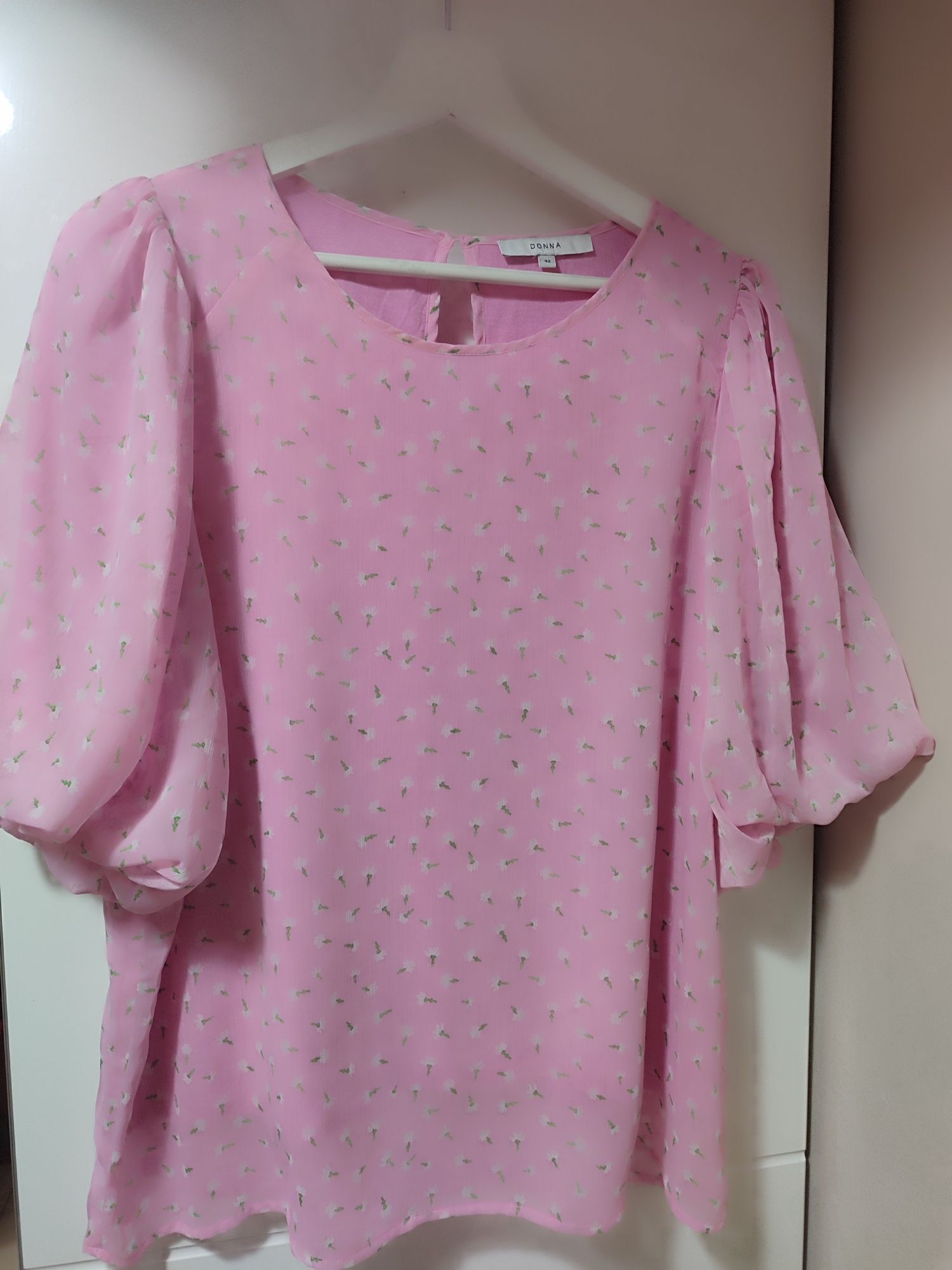 DONNA Clothing 42 L