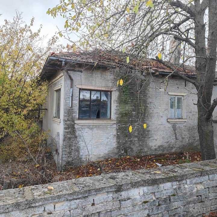 Kъща с голям двор, кв. Левски, гр. Балчик