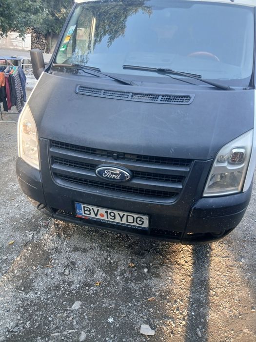 Vând Ford transit