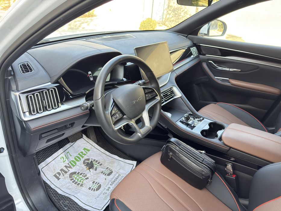 BYD Gibrid 110 talik 2024 yil 14000 km idyal Toza