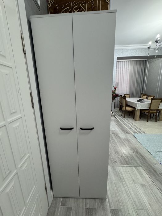 Продам новый шкаф в прихожую