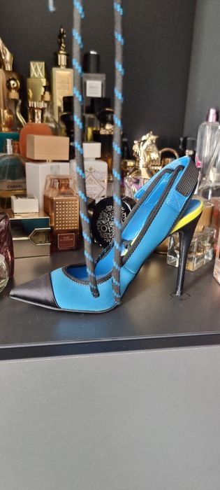 Pantofi stiletto cu sireturi pe picior Aldo