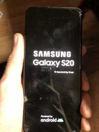 Дисплей от Samsung S20 с пятном
