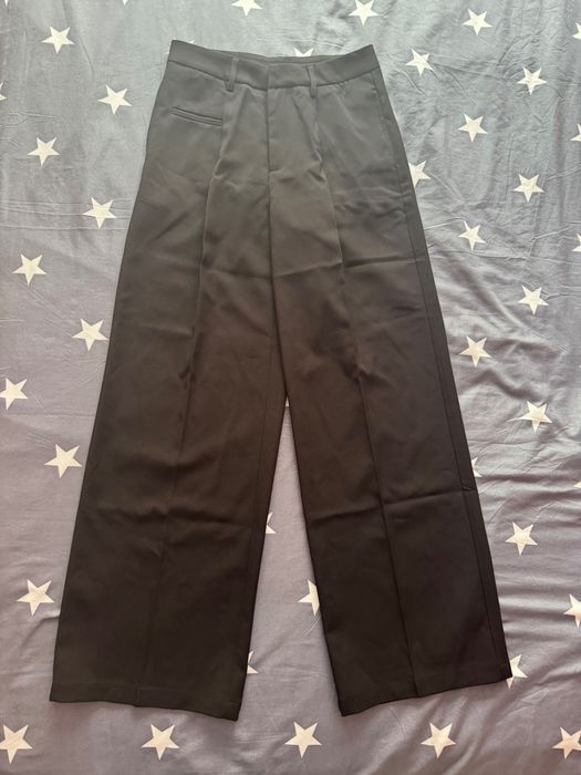 Панталони с широк крачол