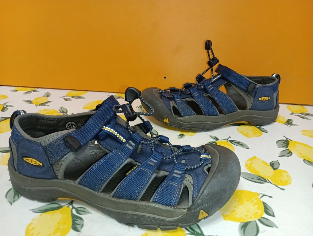Keen сандали N 38 - 22 лв