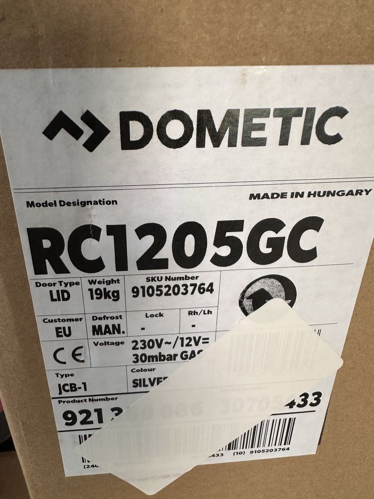 Lada frigorifica Dometic pe Gaz 12V si 220V