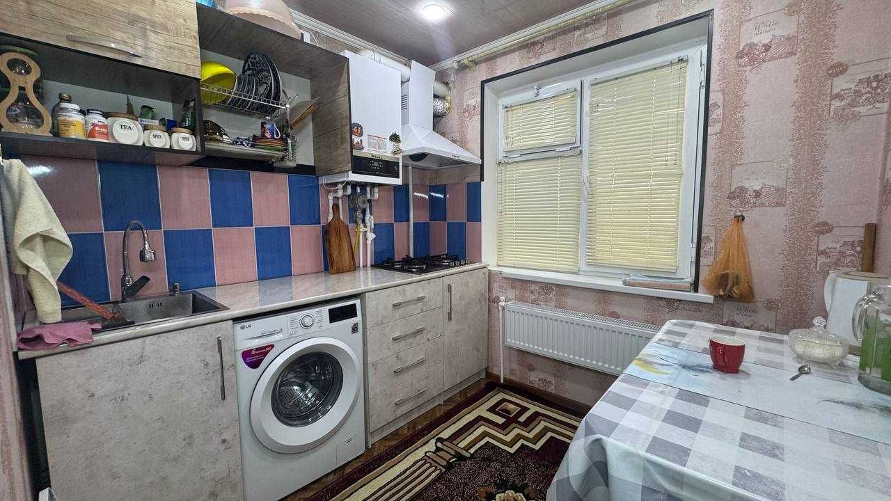 Фарғона ш. Заканал АТС 3 хонали квартира сотилади. ID:1267
