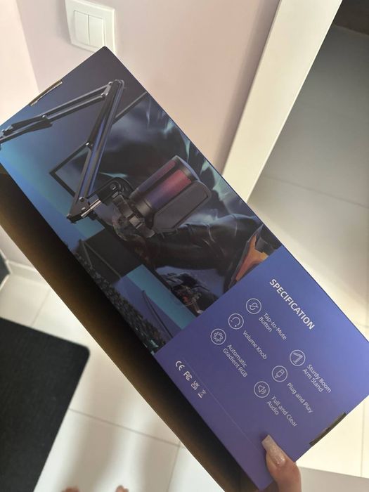 Микрофон  fifine  А6T  покупала за 30к продаю за 15к