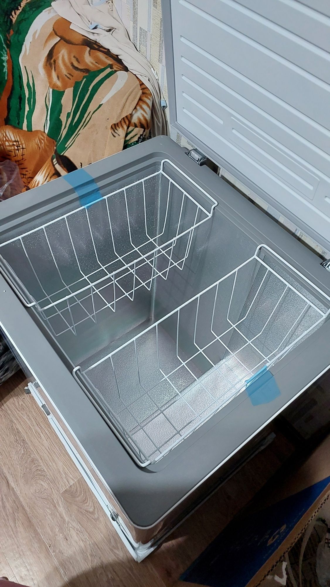 Продам Морозильник Midea в отличном состоянии