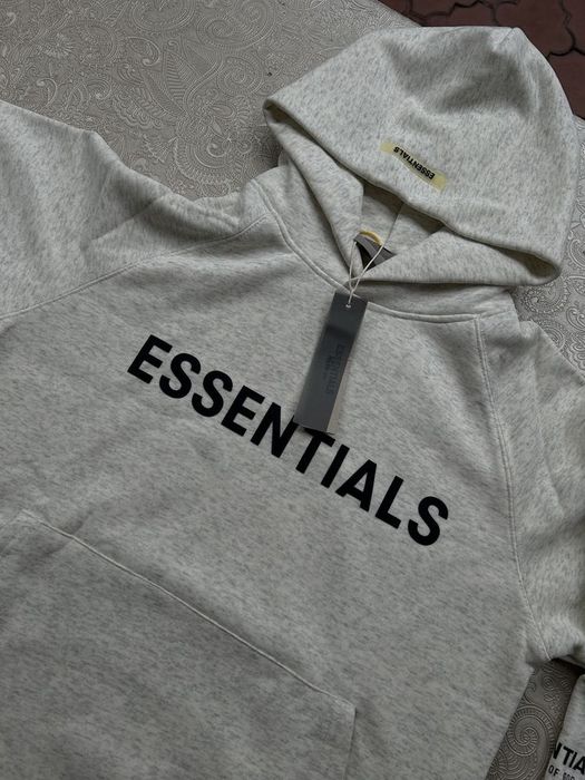 Vand hanorac essentials nou