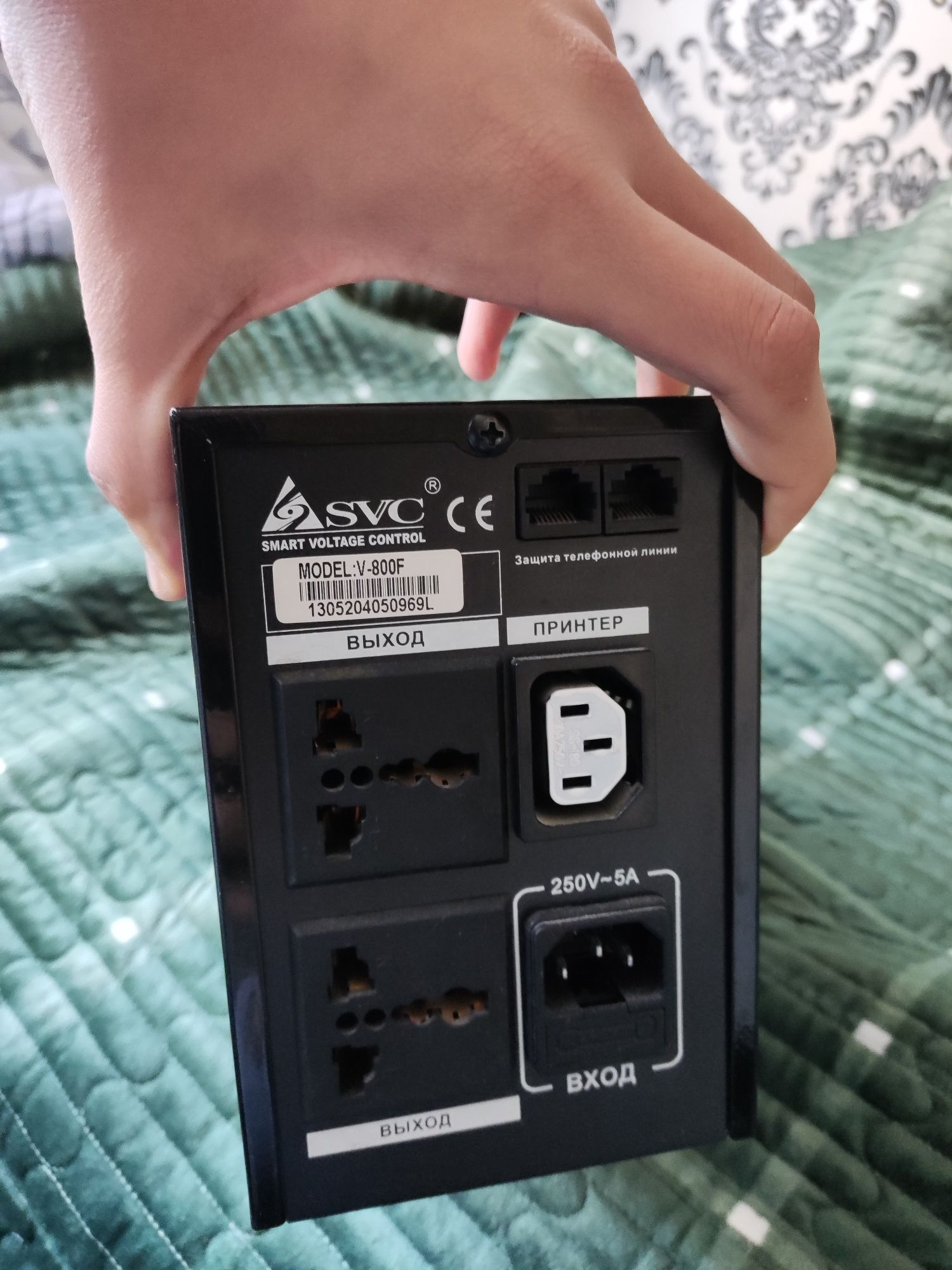 Источник бесперебойного питания SVC V-800-F