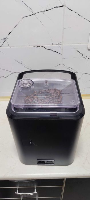 Espressor Automat Philips Saeco Intelia HD8753/11 Aparat Cafea Boabe