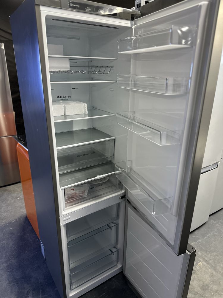 Combina frigorifică LG No Frost Multi Air Flow