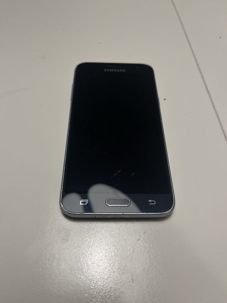 Diferite telefoane