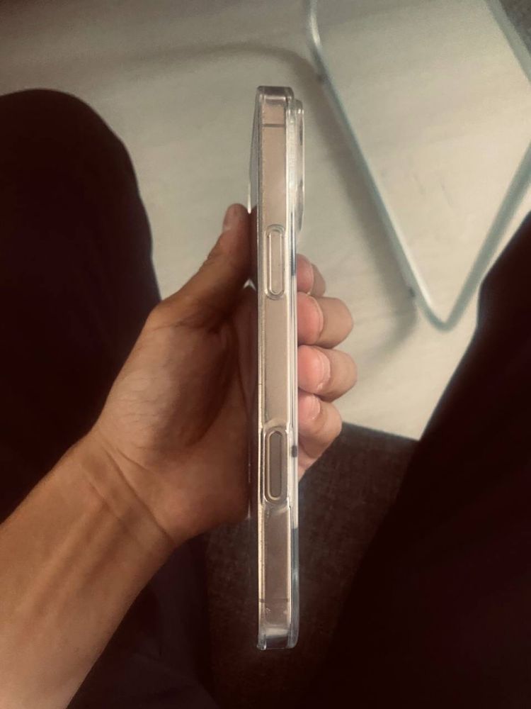 Iphone 16 pro max gold