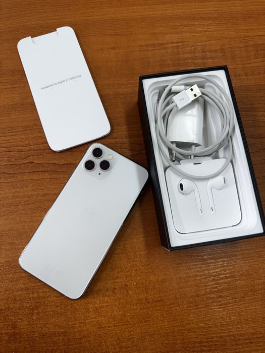 IPHONE 11 PRO перфектен