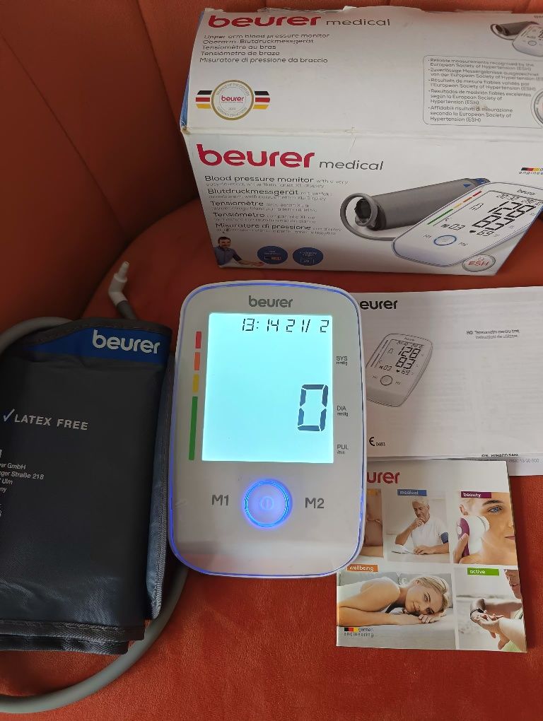 Tensiometru electronic digital automat Beurer,nou în cutie cu acte