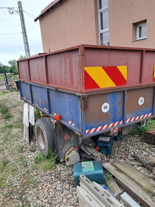 Vând remorca basculanta și tractor fiat 4×4 55 cp!