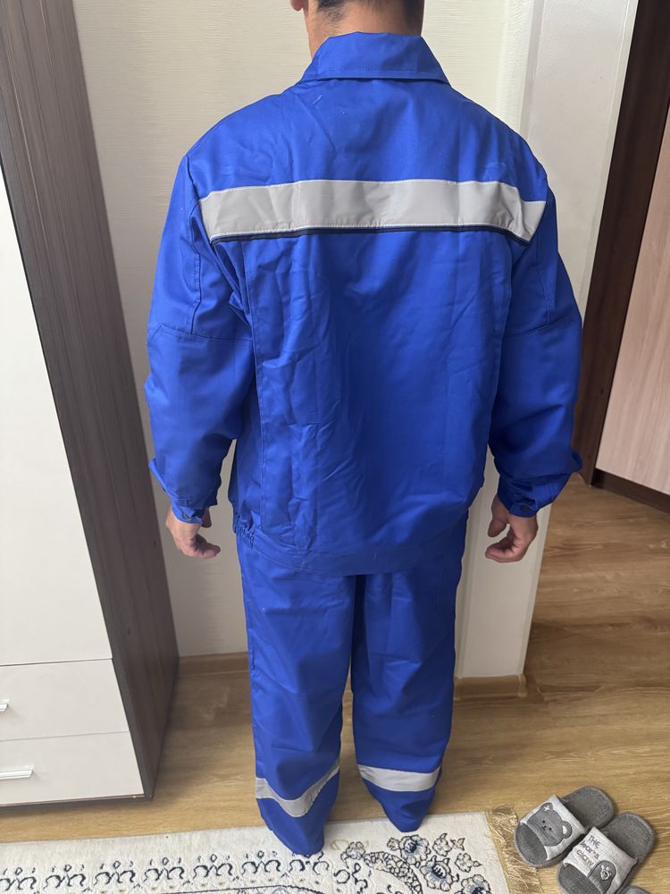 Продам синюю спецовку