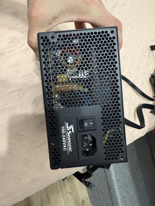 Sursa modulara 620w 80+ bronze