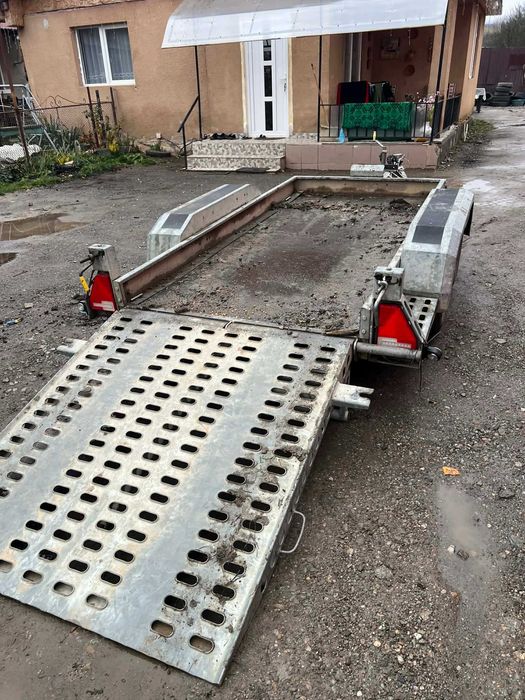 Miniexcavator Caterpilar 1,707 kg trailer 2021