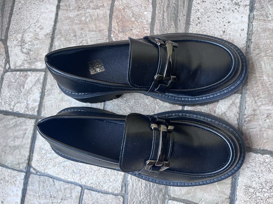 Лоуфъри, 41 номер