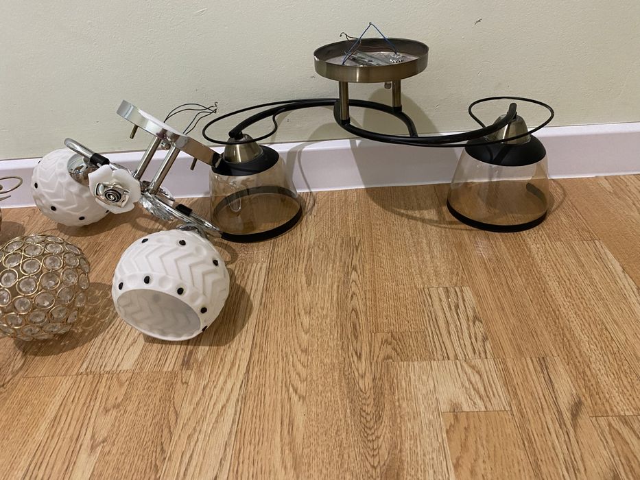 Продам люстры не дорого