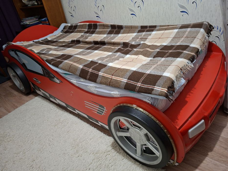 Продам кровать для подростка