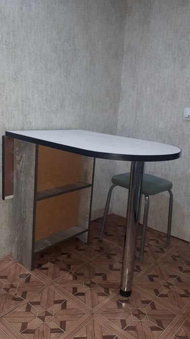Продам стол кухонный раскладной