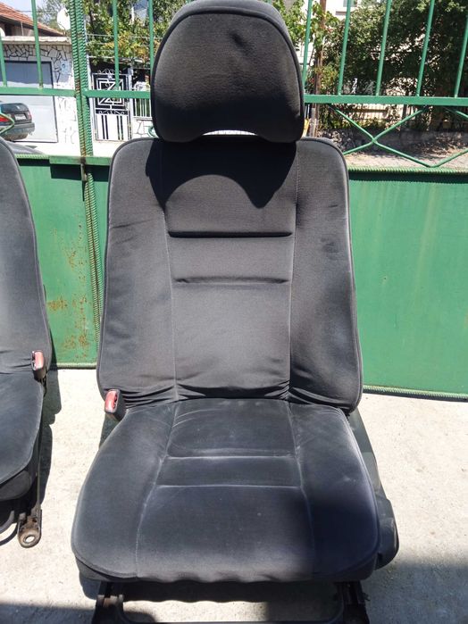 Предни седалки Волво 850