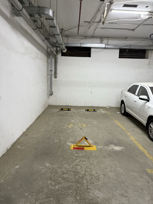 продается парковка