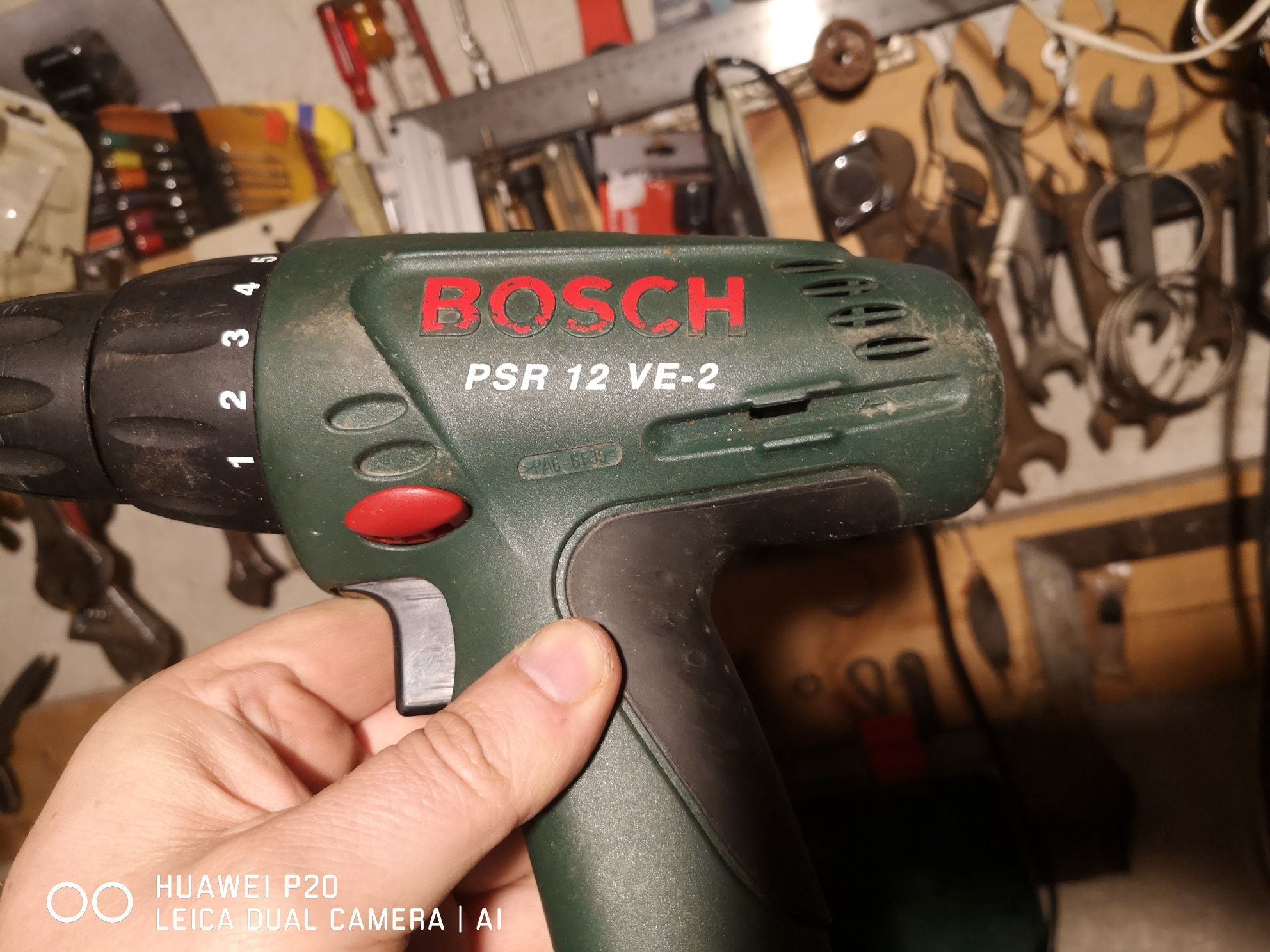 Винтоверт BOSCH 12V