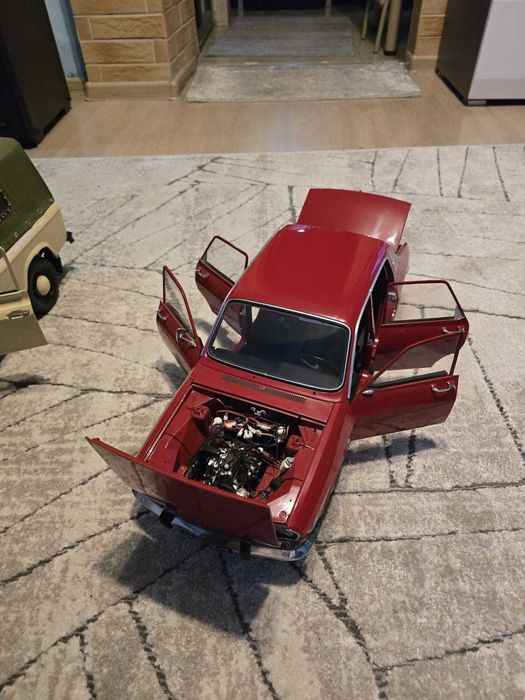 Machete Auto Colectionari Aro 240 + Dacia 1300 metal scara 1.8