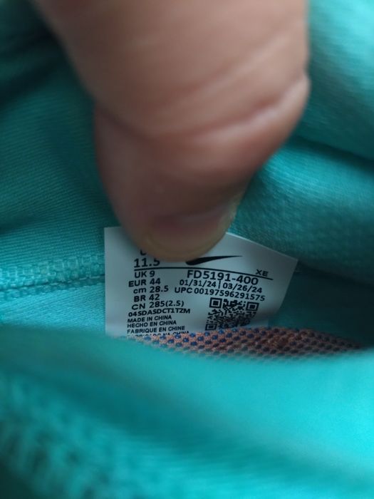 Vând adidași Nike Zegama ( măr. 44)