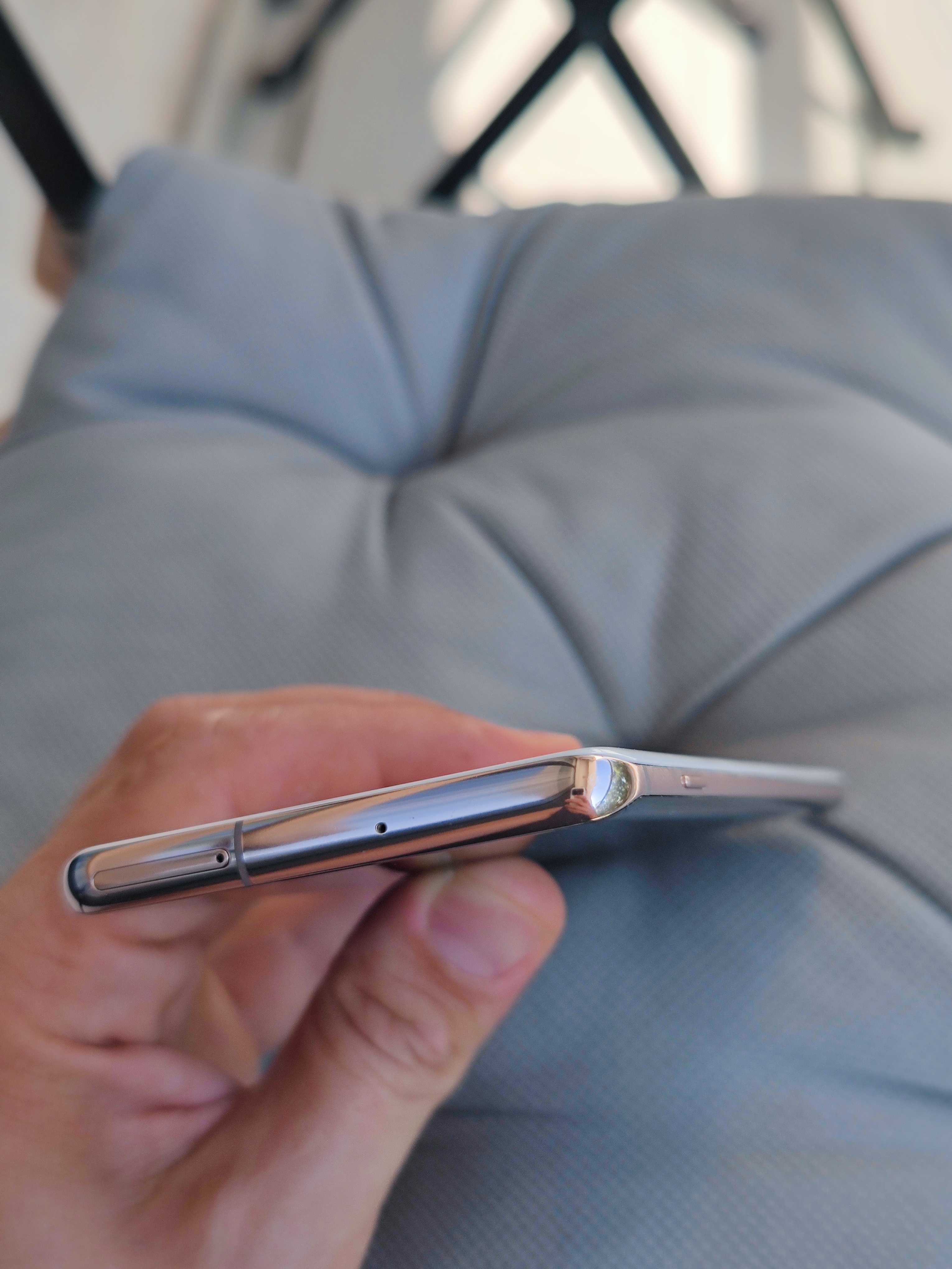 Samsung S10 Plus 1TB in stare foarte buna + husa