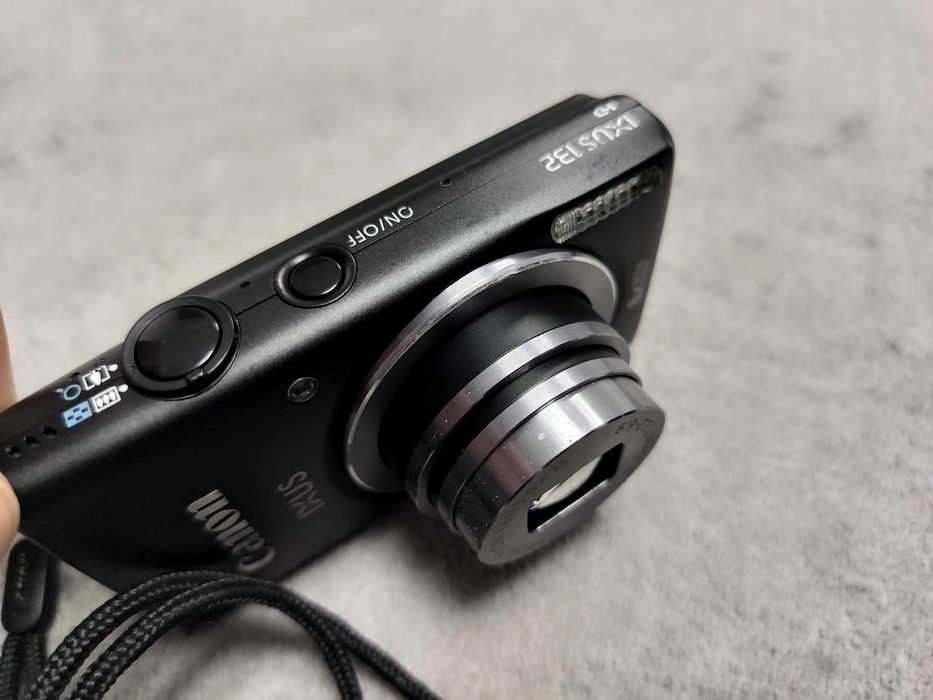 Compact Digital Camera Canon IXUS 132 16.0MP 8x Black Router Wireless