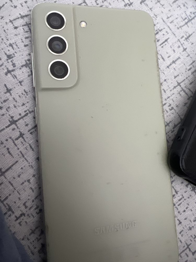 Сотовый телефон Samsung S21FE