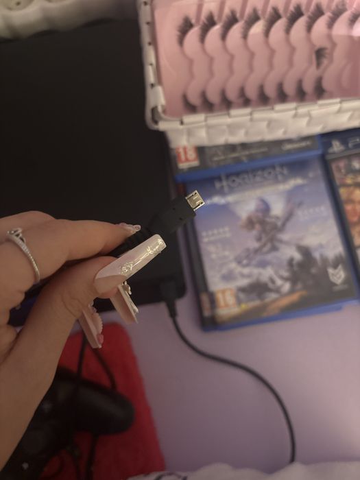 PS4 SLIM+Jocuri pachet complet-stare buna