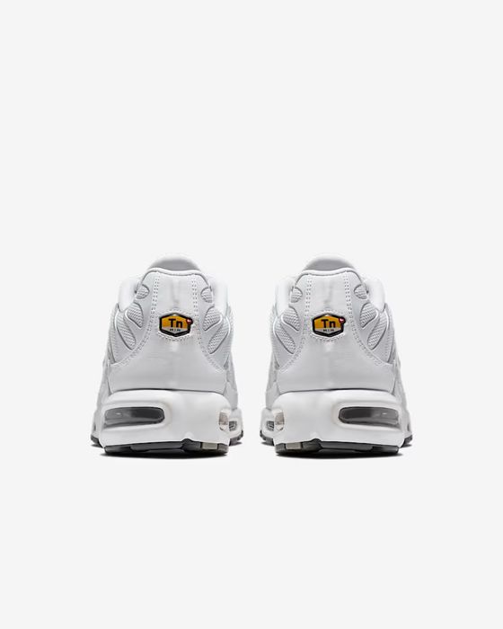 НОВИ! Nike Air Max Plus Tn "Triple White"