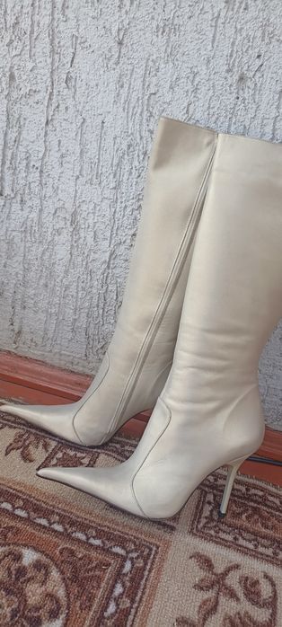 Срочно продам новые кожаные сапоги производство Турция фирмы Mario Muz