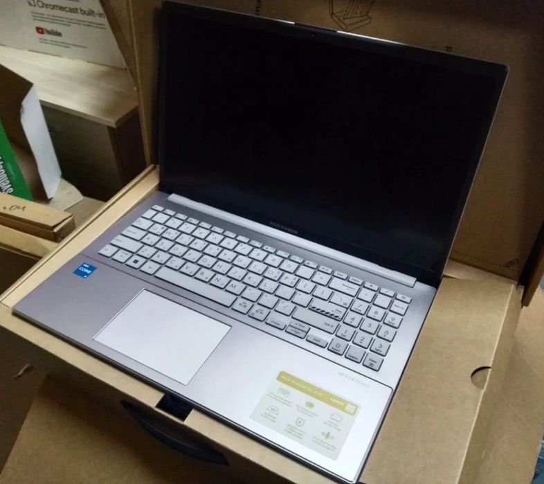 ASUS   vivobook x1502z
