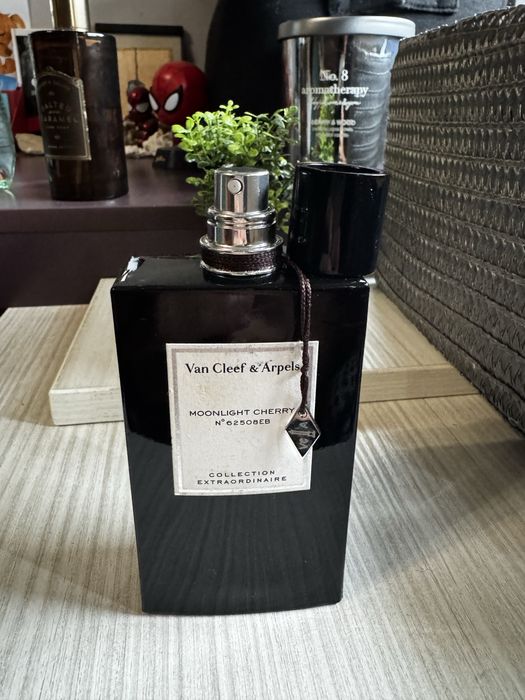 Moonlight Cherry Van Cleef& Arpels