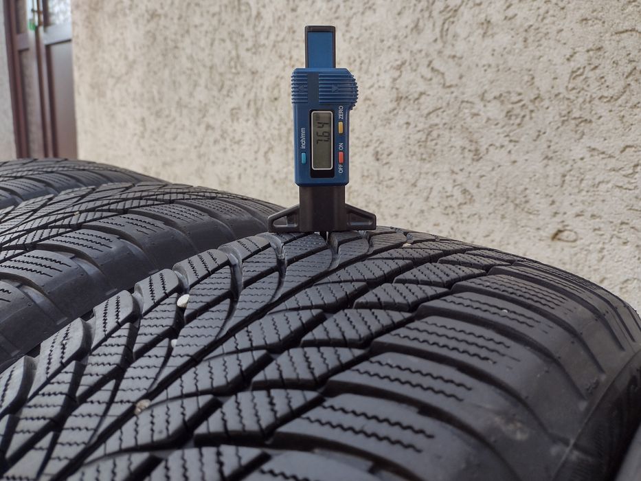 Jante BMW seria 1 F20 F21 F22 F23 cauciucuri 205 55 R16 M+S Senzori